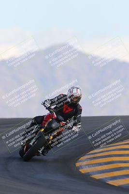 media/Oct-03-2022-Moto Forza (Mon) [[5f077a3730]]/Intermediate Group/Session 5 (Turn 12)/